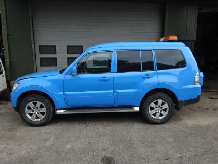 Portière 4portes avant gauche d'un Mitsubishi Pajero, -, 3 mois de garantie, Utilisé, Mitsubishi