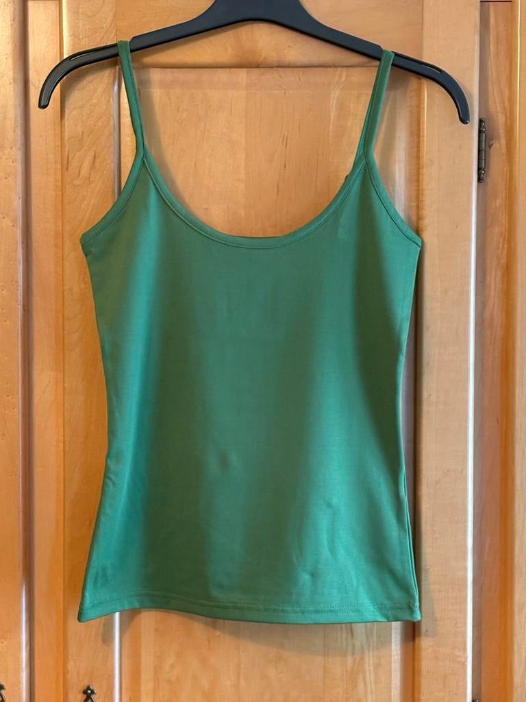Groen topje van Actual Basics (XS)., Kleding | Dames, Topjes, Ophalen of Verzenden, Zo goed als nieuw, Zonder mouw, Maat 34 (XS) of kleiner