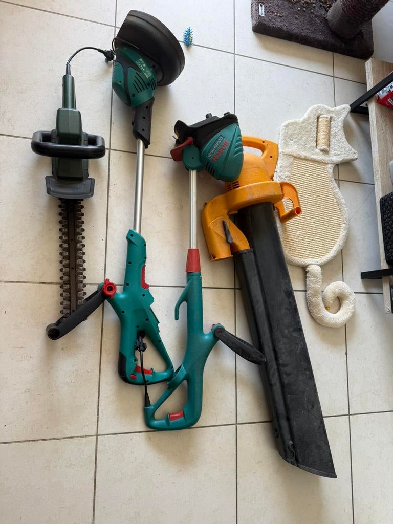 tuinmateriaal, Ophalen, Zo goed als nieuw