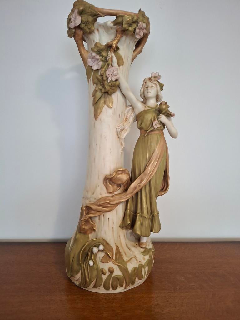 Royal Dux Bohemia "Printemps", Antiek en Kunst, Ophalen