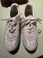 sneaker, Sport en Fitness, Loopsport en Atletiek, Overige merken, Overige typen, Ophalen of Verzenden, Zo goed als nieuw