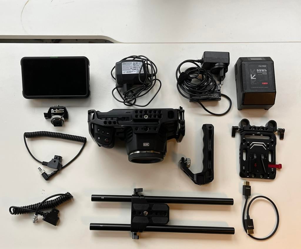 Blackmagic Pocket Cinema Camera 6K + kit accessoire, Audio, Tv en Foto, Videocamera's Digitaal, Zo goed als nieuw, Camera, Overige merken