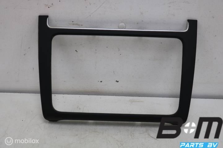 Radio afdekking VW Polo 6R 6R0858069E, Gebruikt