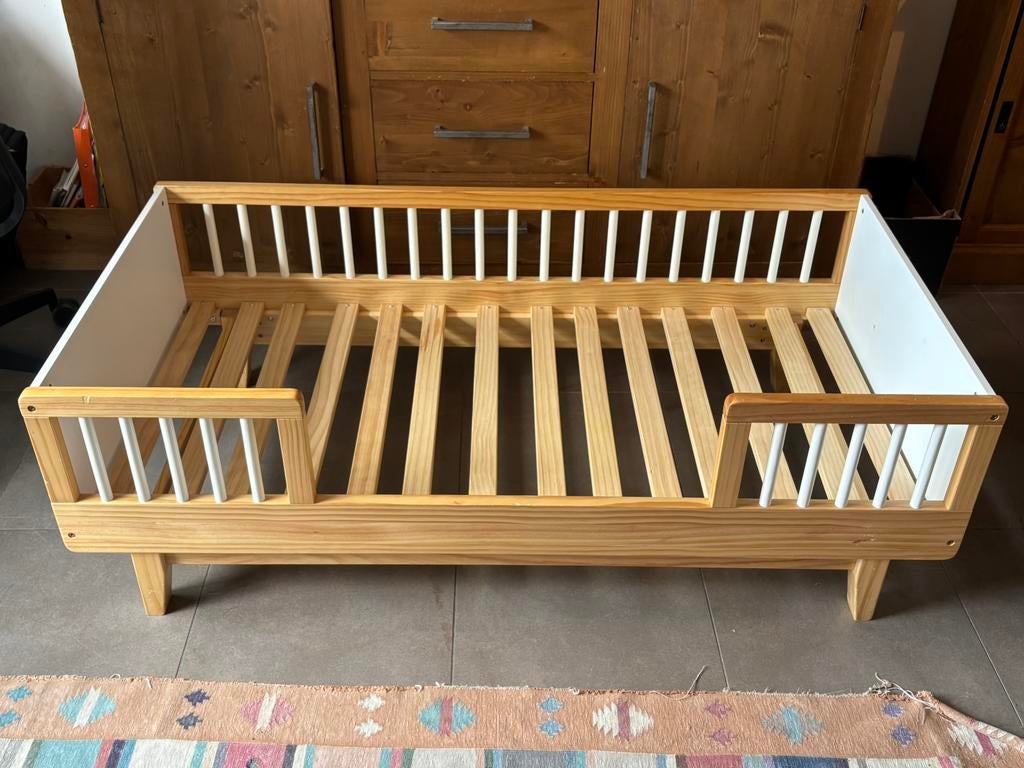 Lit enfant Petite Amélie, Enfants & Bébés, Enlèvement, Comme neuf, Matelas