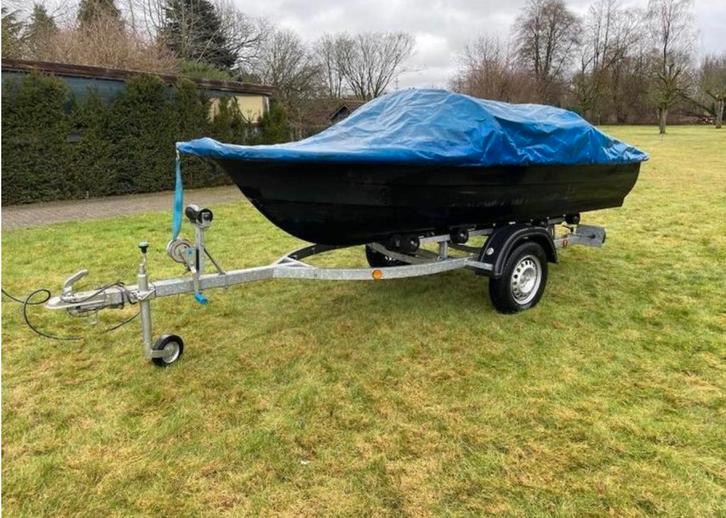 Sloep / boot met Mercury 3.5 pk + trailer + accessoires, Sports nautiques & Bateaux, Bateaux à moteur & Yachts à moteur, Comme neuf