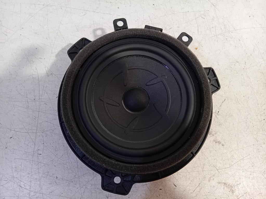 Luidspreker Hyundai i10, Enlèvement ou Envoi, Van der Ven Autorecycling B.V., Onderdelen@venauto.nl, Ettenseweg 76, 4706 PB Roosendaal, The Netherlands