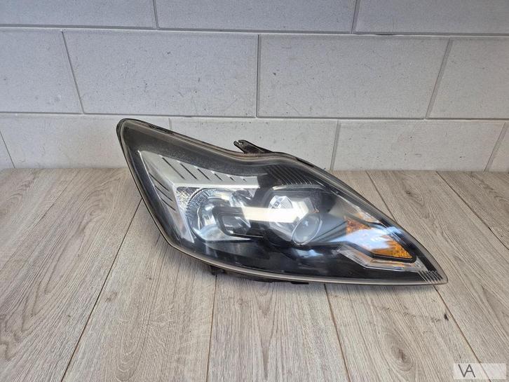 Ford Focus 2 facelift koplamp XENON rechts zwarte binnenkant, Auto-onderdelen, Verlichting, Ford, Gebruikt, Ophalen of Verzenden