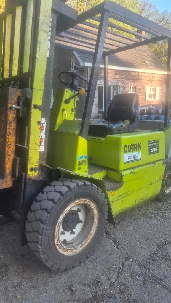 clark  heftruck  diesel, Ophalen
