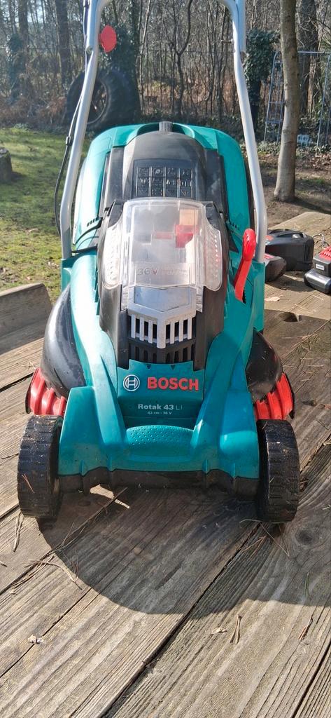 Bosch rotak LI 43, Tuin en Terras, Grasmaaiers, Ophalen