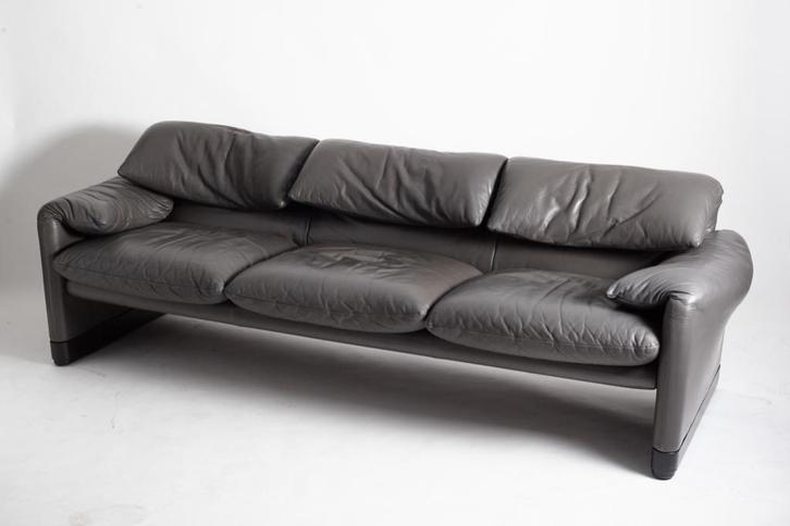 Cassina Maralunga, Maison & Meubles, Canapés | Salons, Utilisé, Banc droit, Trois personnes, Cuir, Enlèvement ou Envoi