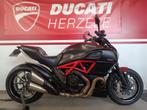 DUCATI DIAVEL CARBON FACE LIFT 2014, 2 cilinders, Bedrijf, Meer dan 35 kW, 1200 cc