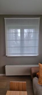 Witte vouwgordijnen met ophangsysteem., Enlèvement, Utilisé