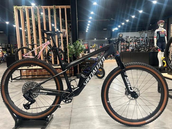 Spécialized EPIC World-cup L, Fietsen en Brommers, Fietsen | Heren | Sportfietsen en Toerfietsen, Zo goed als nieuw, Overige merken