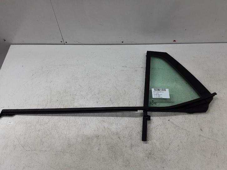 PORTIERRUIT LINKS ACHTER Skoda Fabia III (NJ3) (6V6845213), Auto-onderdelen, Ruiten en Toebehoren, Skoda, Gebruikt