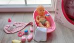 Poupée avec baignoire et accessoires