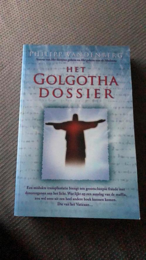 P. Vandenberg - Het Golgotha-dossier, Boeken, Thrillers, Zo goed als nieuw, Ophalen of Verzenden