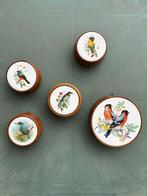 Set van 5 keramische medaillons met vogeldecoratie, Ophalen