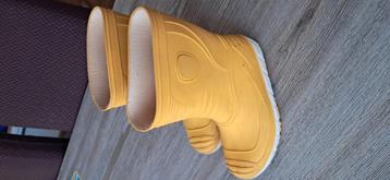 Gele (regen)laarzen maat 29 beschikbaar voor biedingen