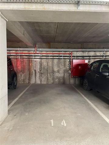 Garage à vendre à Tournai beschikbaar voor biedingen