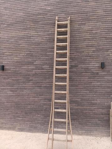 Houten 2delige ladder 3,5m 7m beschikbaar voor biedingen