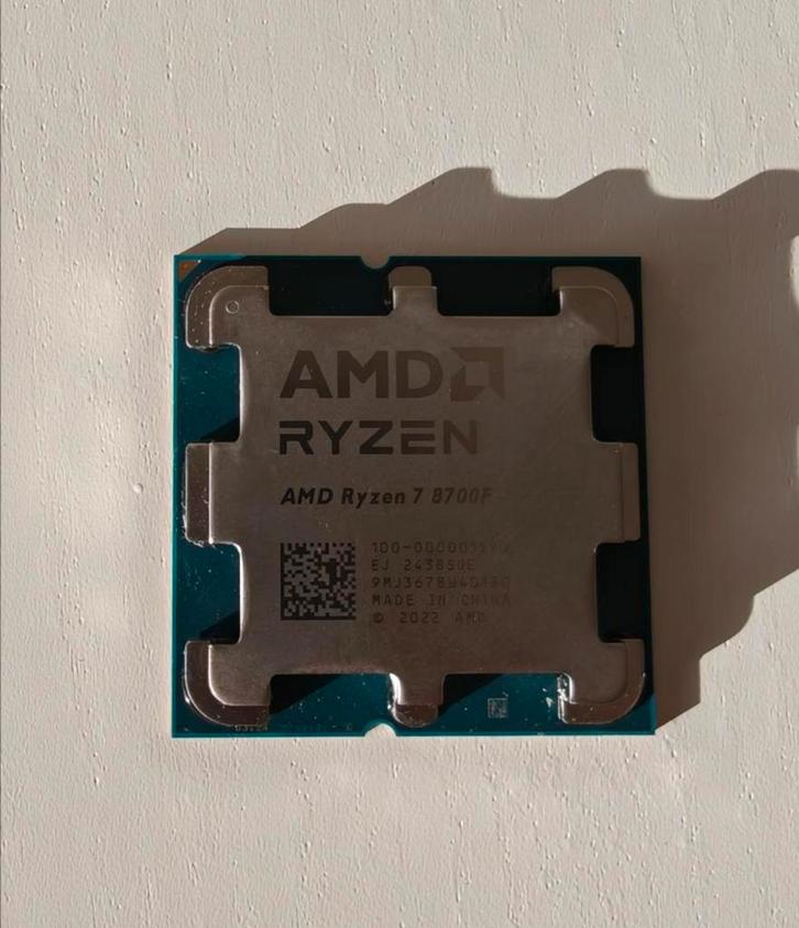 AMD Ryzen 7 8700F (AM5), Computers en Software, Processors, Zo goed als nieuw, 8-core, 4 Ghz of meer, Ophalen