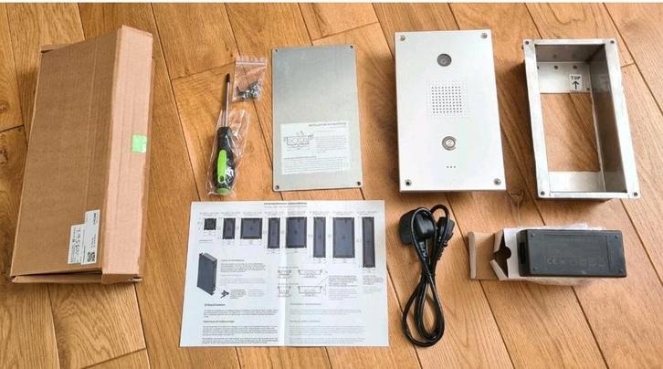 LOXONE XL INTERCOM W 200108 33-1479-6854, Doe-het-zelf en Bouw, Elektriciteit en Kabels, Gebruikt, Ophalen of Verzenden