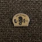PIN - ORLEANS - ENFANTS DE NEPTUNE - ZEEPAARDJE, Verzamelen, Verzenden, Gebruikt, Overige onderwerpen, Speldje of Pin