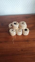 fijn beikatoen, kantwerk verschillende bolletjes, Hobby en Vrije tijd, Kantklossen, Ophalen of Verzenden, Gebruikt