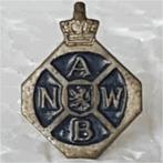 SP0128 Speldje ANWB kleine kroon blauw, Collections, Broches, Pins & Badges, Utilisé, Enlèvement ou Envoi