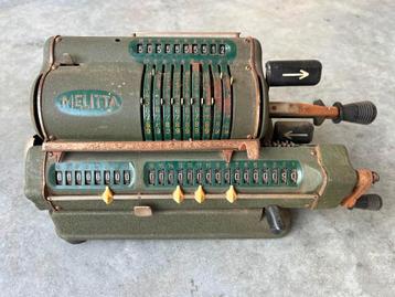 Calculatrice mécanique Melita ancienne des années 1920, Enlèvement