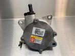 VACUUMPOMP BENZINE Hyundai i20 (GBB) (2881004070), Gebruikt, Hyundai