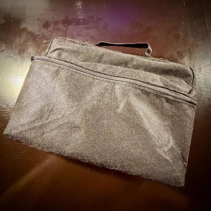 AV Autovision 2500 IT (DVD-speler voor in auto), Audio, Tv en Foto, DVD spelers, Gebruikt, Dvd-speler, Overige merken, Draagbaar