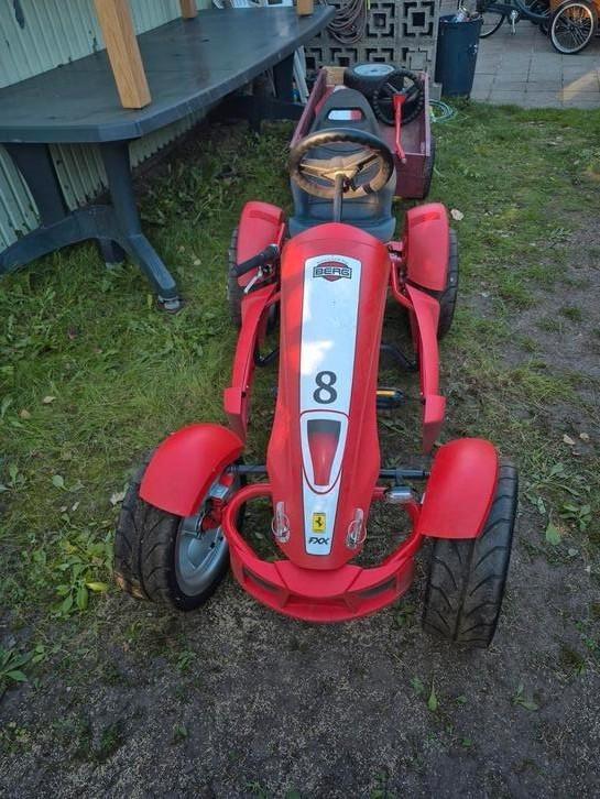BERG FERRARI EXCLUSIEF 800euro vaste prijs grote skelter, Kinderen en Baby's, Speelgoed | Buiten | Skelters, Gebruikt, Berg, Ophalen