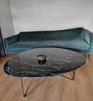 Tekoop beschikbaar voor biedingen