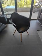 Eames-stijl DAW stoelen set van 8, Huis en Inrichting, Ophalen, Zo goed als nieuw, Kunststof