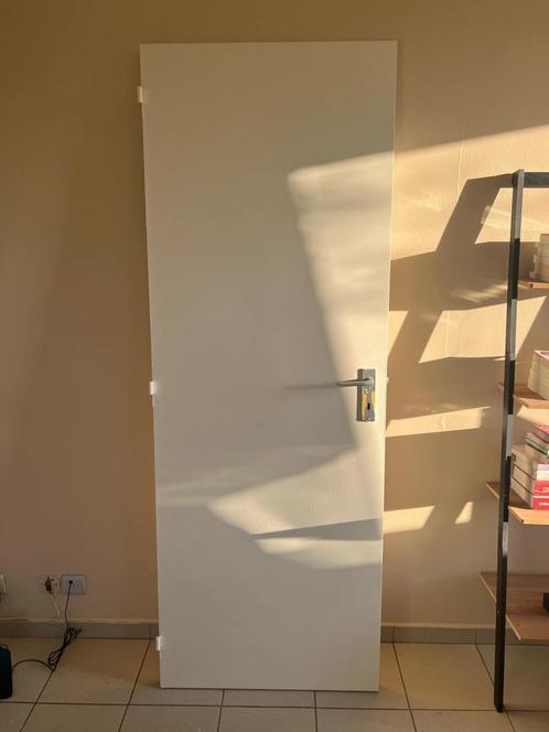 Witte binnendeur met klink, Doe-het-zelf en Bouw, Deuren en Vliegenramen, Gebruikt, Binnendeur, 200 tot 215 cm, Minder dan 80 cm