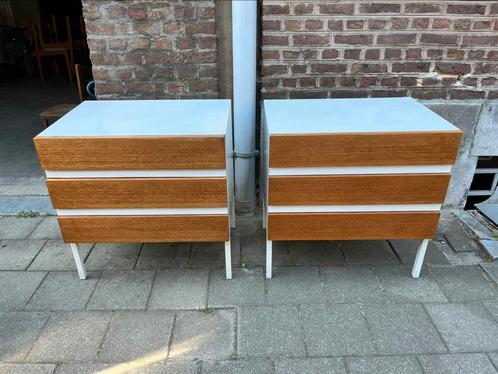 Twee vintage nachtkasten dressoir Interlübke jaren 60, Huis en Inrichting, Slaapkamer | Nachtkastjes, Gebruikt, 55 tot 70 cm, 45 tot 65 cm
