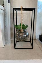 Plantje in draag zuil 20 cm hoog Is een nep plantje, Huis en Inrichting, Ophalen