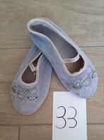Leuke pantoffels maat 33, Ophalen