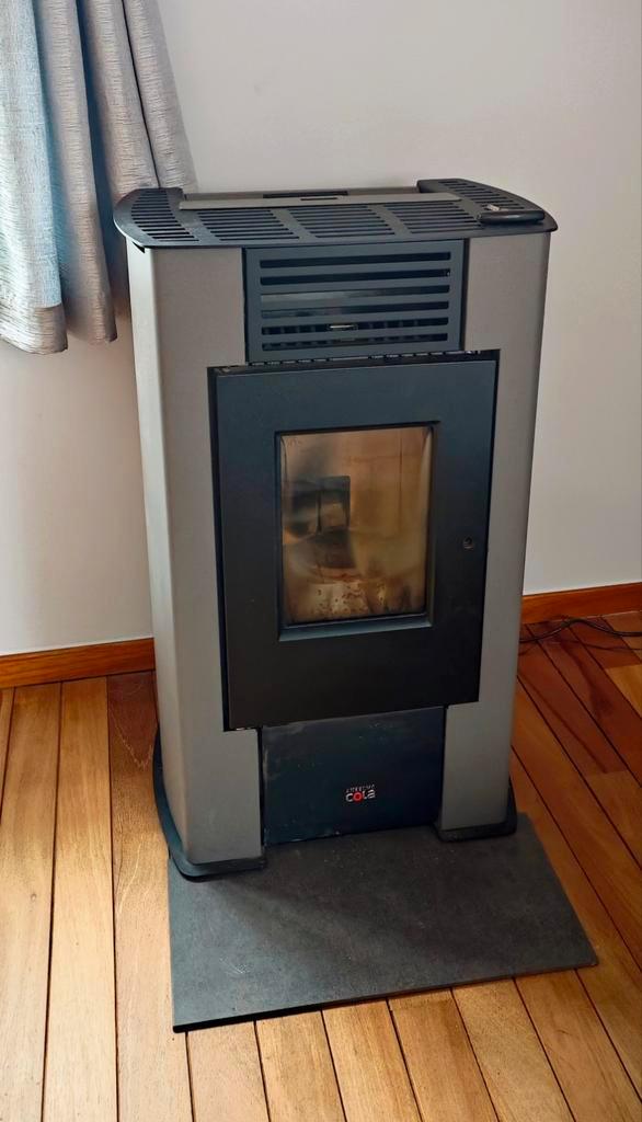 Poêle à granulés Anselmo Cola Aurora : comme neuf, Maison & Meubles, Poêles, Poêle à granulés, Enlèvement