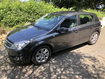 Opel Astra 1.7 Ecoflex de 2009 disponible aux enchères