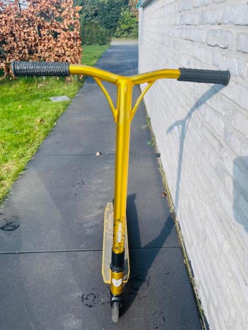Stuntstep, Fietsen en Brommers, Steps, Zo goed als nieuw, Gewone step, Ophalen