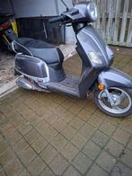 KSR motorscooter, Fietsen en Brommers, 125 cc, Zo goed als nieuw, Ophalen, Overige merken