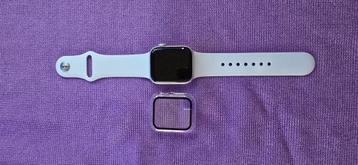 Apple Watch SE ( 2022 ) 40mm + Airtag  beschikbaar voor biedingen