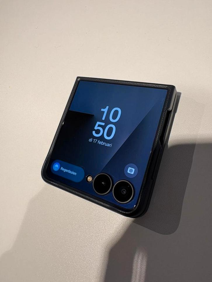 Samsung Galaxy Z Flip 7 - NIEUW, Telecommunicatie, Mobiele telefoons | Samsung, Galaxy Z Flip, 256 GB, Zwart, Ophalen