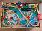 Table circuit de train en bois kidkraft, Autres marques, Comme neuf, Enlèvement, Circuit