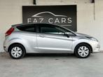 Ford Fiesta 1.25i Trend * 1ER PROP + CLIM + GARANTIE *, Autos, Ford, 1242 cm³, Argent ou Gris, Achat, Entreprise