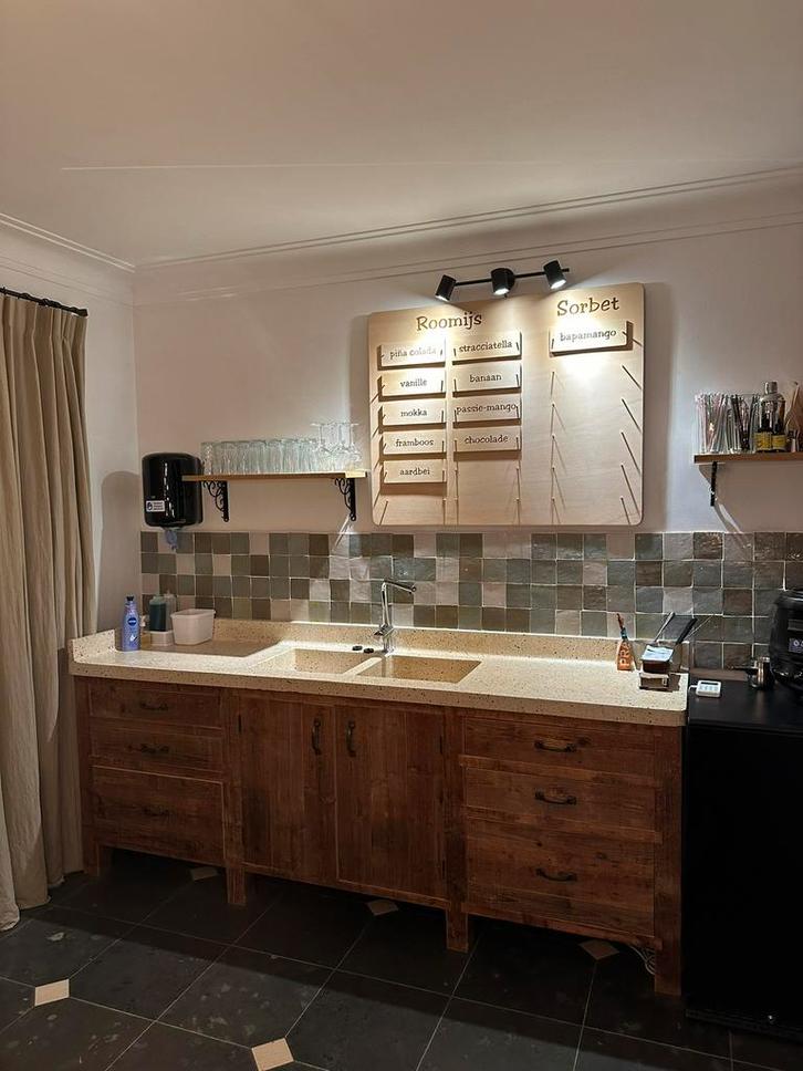 Keuken meubel - massief graniet, Huis en Inrichting, Keuken | Complete keukens, Zo goed als nieuw, Ophalen