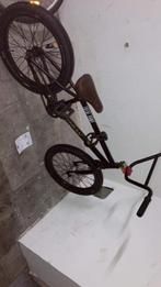 BMX assemblé (Hofman), Vélos & Vélomoteurs, Comme neuf, Guidon à 360°, Enlèvement ou Envoi