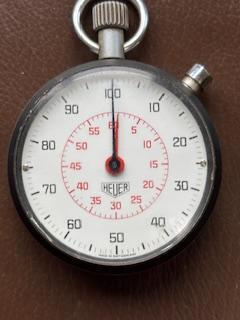 Chronomètre Heuer réf. 508-213 vintage de 1974, Handtassen en Accessoires, Sporthorloges, Gebruikt, Android, Wit, Ophalen of Verzenden